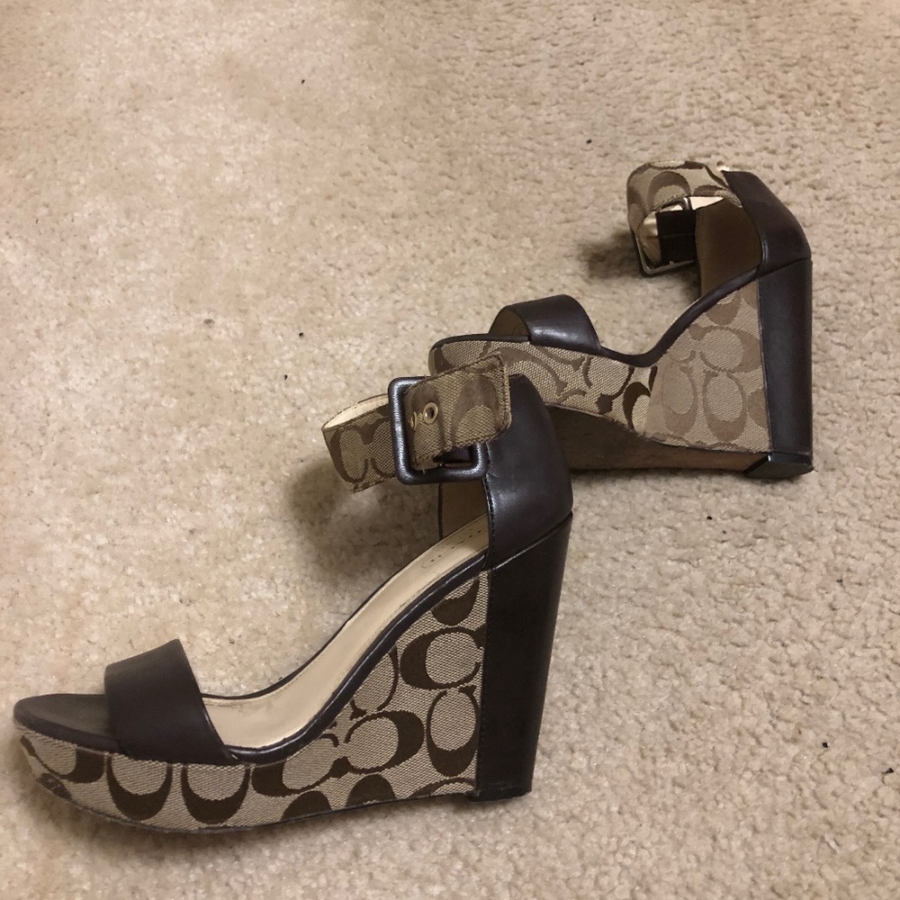 Coach Wedges